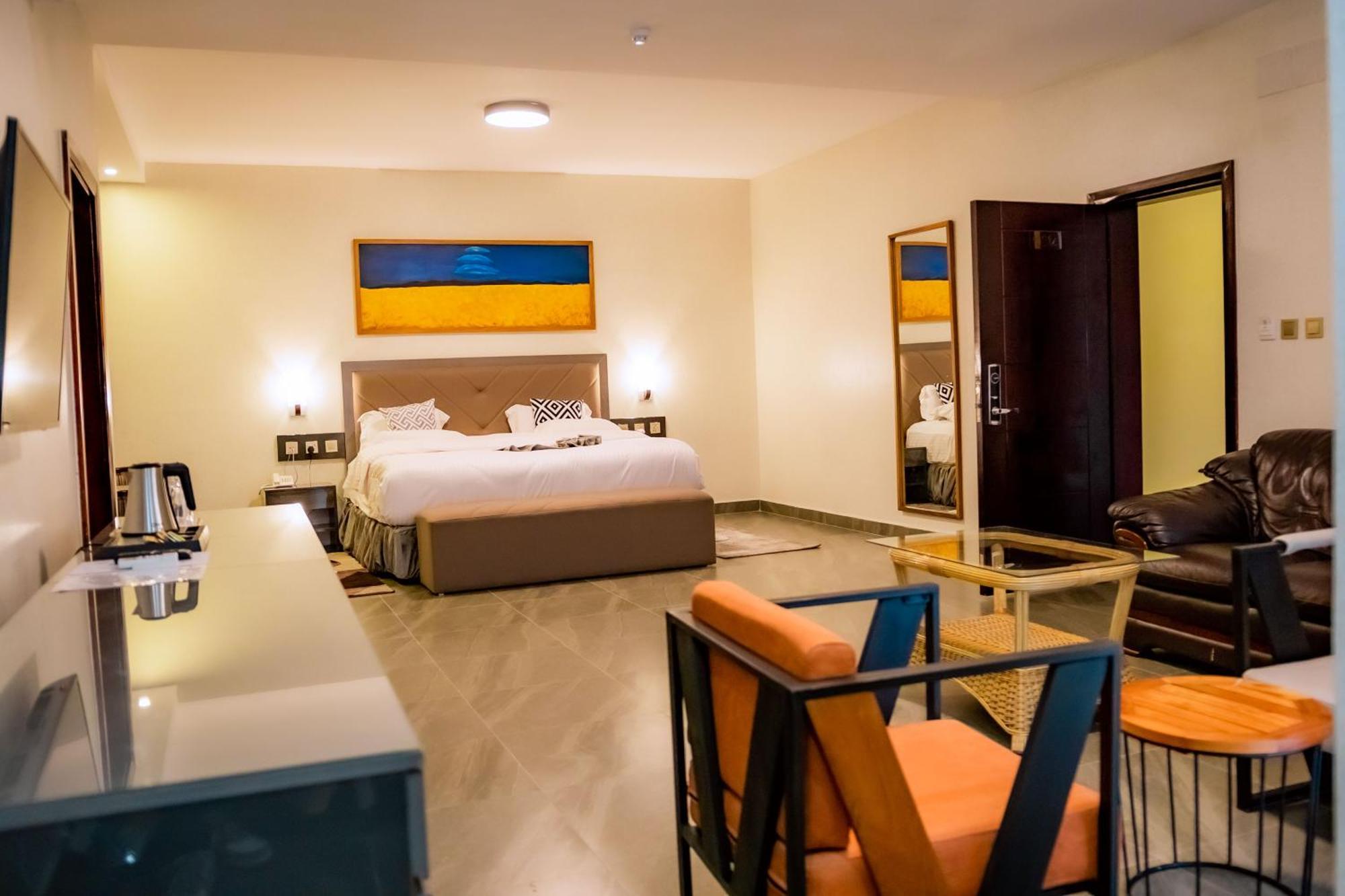 Grazia Apartment Hotel Kigali Bagian luar foto