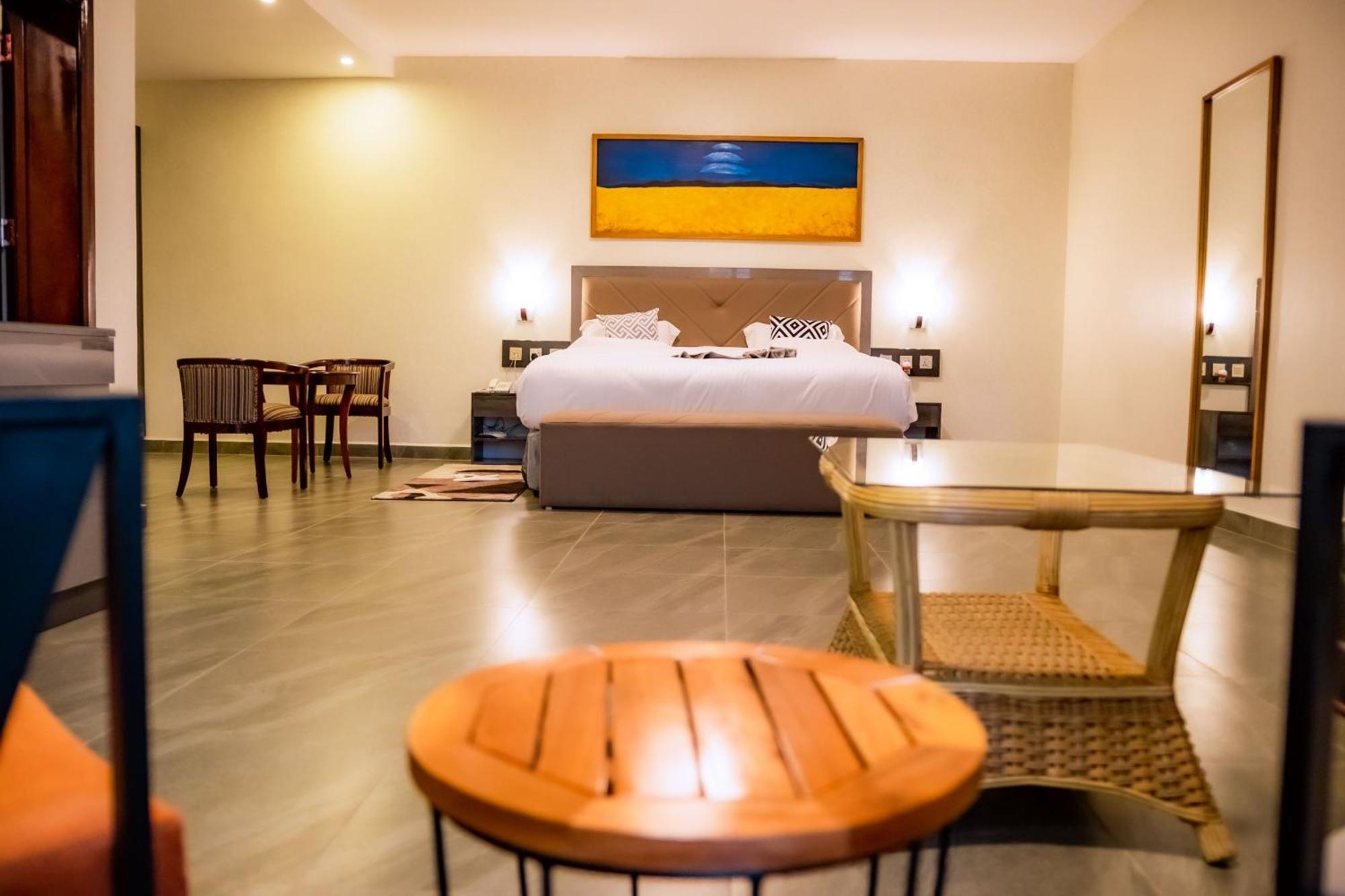 Grazia Apartment Hotel Kigali Bagian luar foto